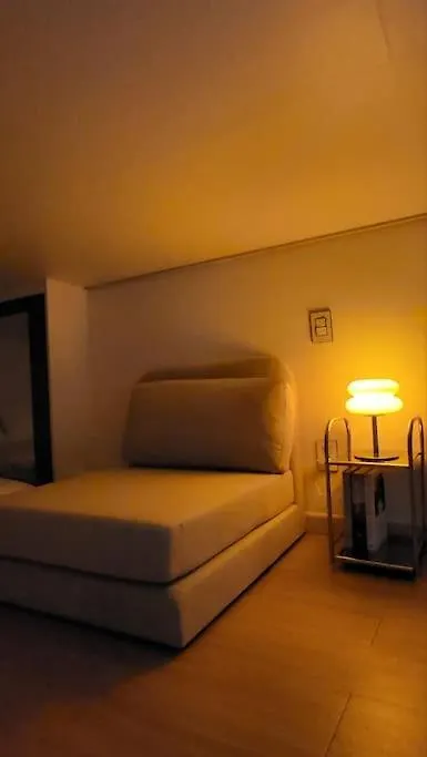 Gangnam Comfortable House, 1Min To Subway Seul Apartamento