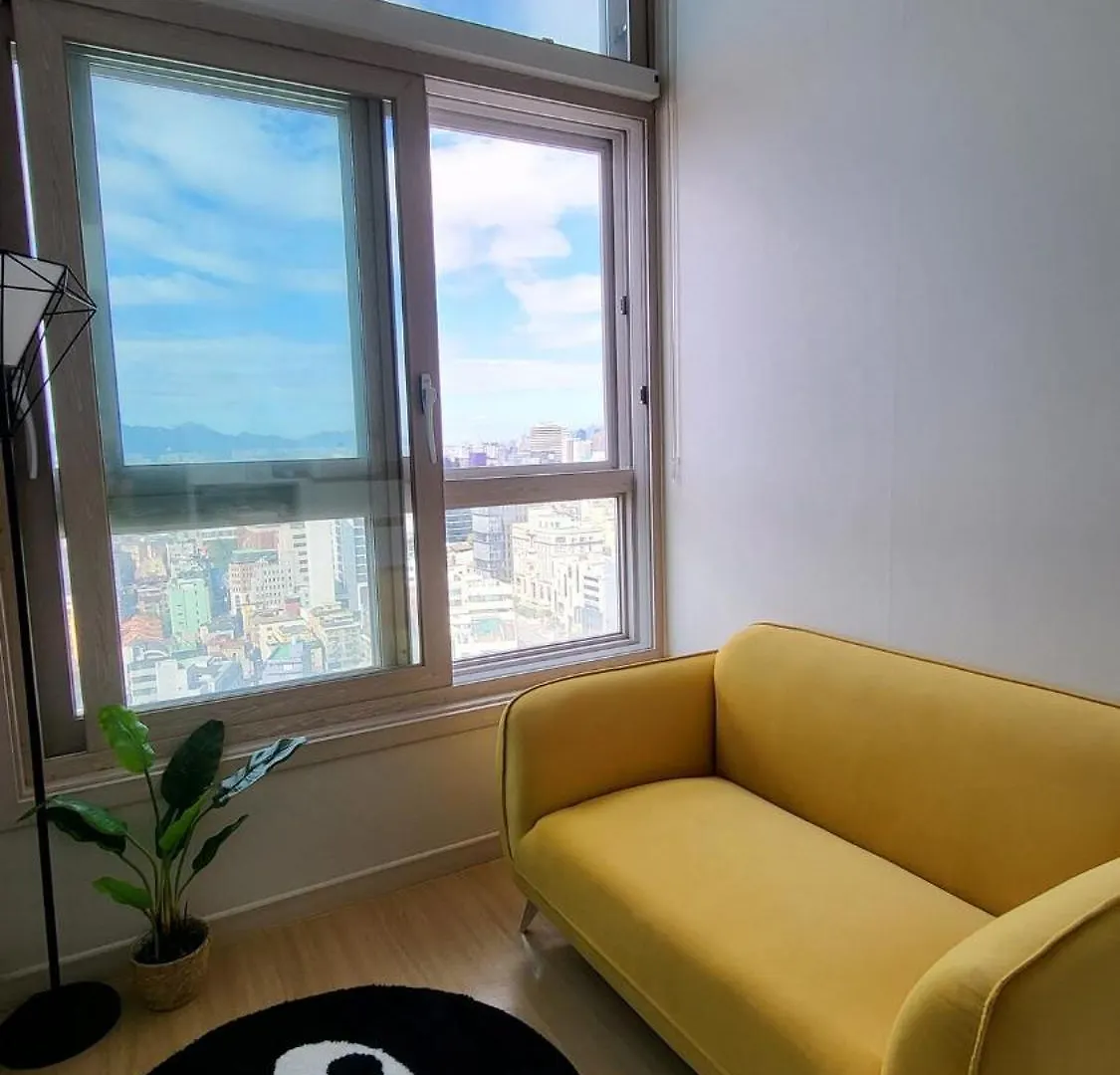 Gangnam Comfortable House, 1Min To Subway Seul 0*,